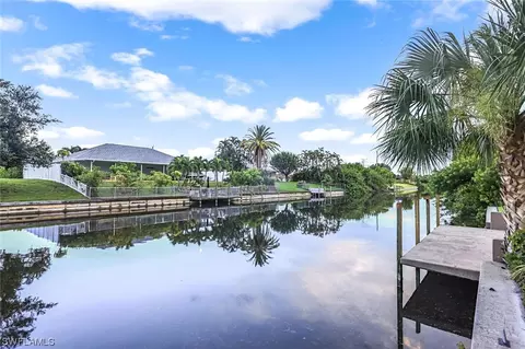 25 SE 23rd Ave, Cape Coral, FL 33990