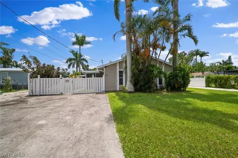 51- Lake St #55, North Fort Myers, FL 33903