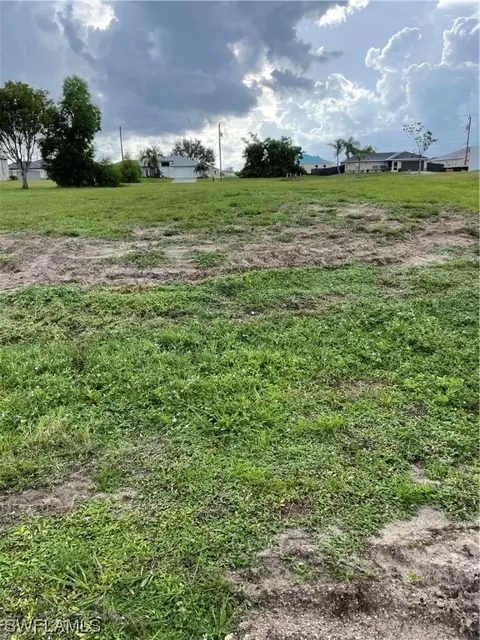2608 NW 3rd Pl, Cape Coral, FL 33993