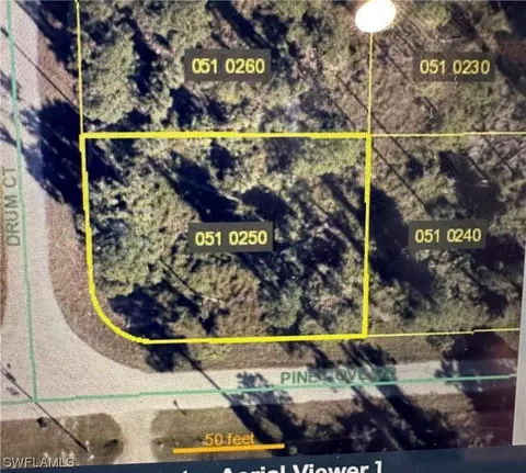 821 Drum Ct, Lehigh Acres, FL 33974