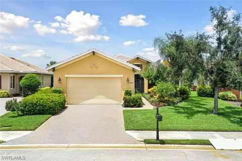 10842 Valentina Ct, Fort Myers, FL 33913