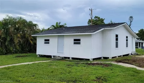 244 Redlin St, North Fort Myers, FL 33903