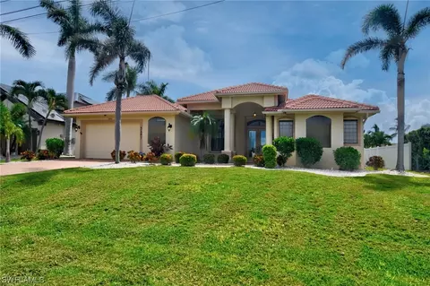3427 SW 27th Ave, Cape Coral, FL 33914