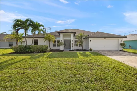 3807 Oasis Blvd, Cape Coral, FL 33914