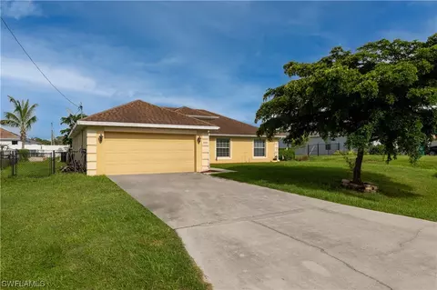 3725 NE 23rd Ave, Cape Coral, FL 33909