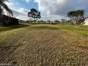 19400 Orchidtree Ct, Lehigh Acres, FL 33936
