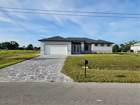 208 NW 6th St, Cape Coral, FL 33993