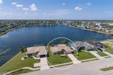 444 Trafalgar Pkwy, Cape Coral, FL 33991