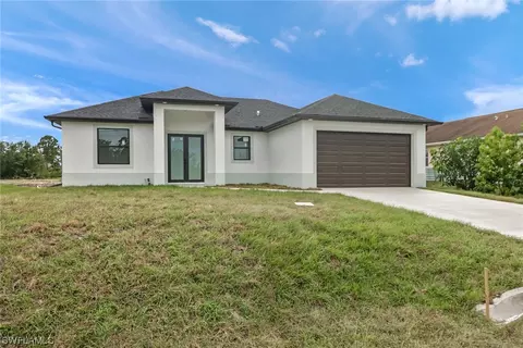 2607 4th St SW, Lehigh Acres, FL 33976