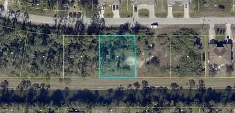 4721-4723 14th St SW, Lehigh Acres, FL 33973