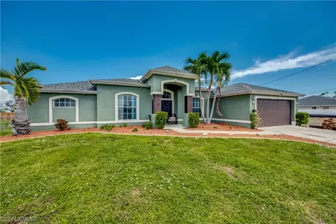 2121 NW 10th Ter, Cape Coral, FL 33993