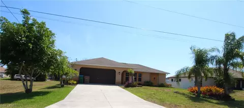 406 NW 9th Ter, Cape Coral, FL 33993