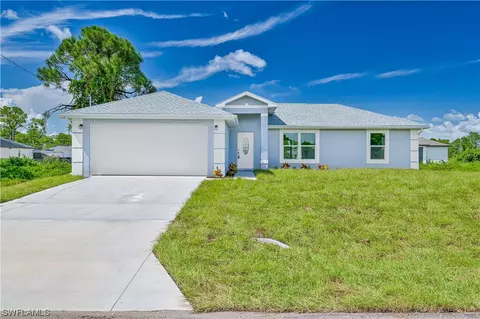 2918 21st St SW, Lehigh Acres, FL 33976