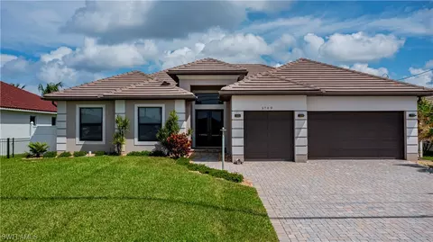 3709 Embers Pkwy W, Cape Coral, FL 33993