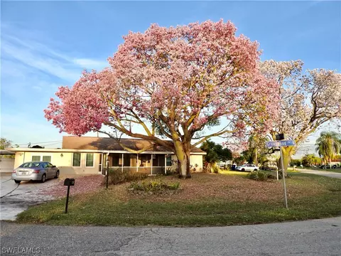 1423 Kimdale St E, Lehigh Acres, FL 33936