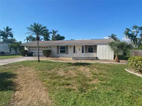 11330 Luanne Ln, Fort Myers, FL 33908