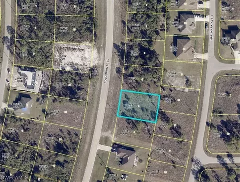 1137 Columbus Blvd S, Lehigh Acres, FL 33974