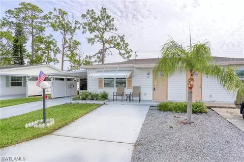 10 Desert Candle Cir, Lehigh Acres, FL 33936