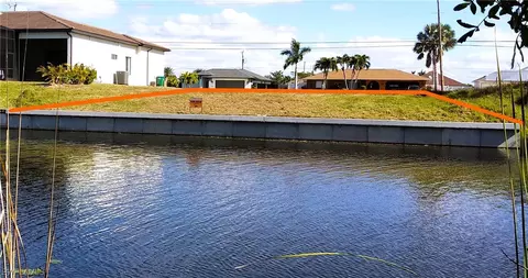 3526 SW 11th Pl, Cape Coral, FL 33914