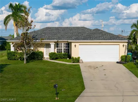 1105 NE 4th Ave, Cape Coral, FL 33909