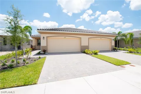 10339 Bonavie Cove Dr, Fort Myers, FL 33966