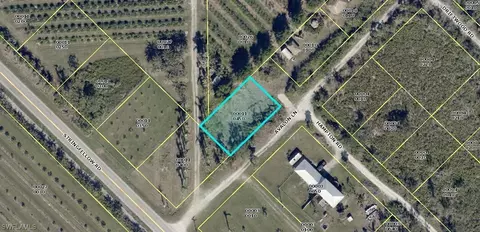 6730 Avalon Ln, Bokeelia, FL 33922