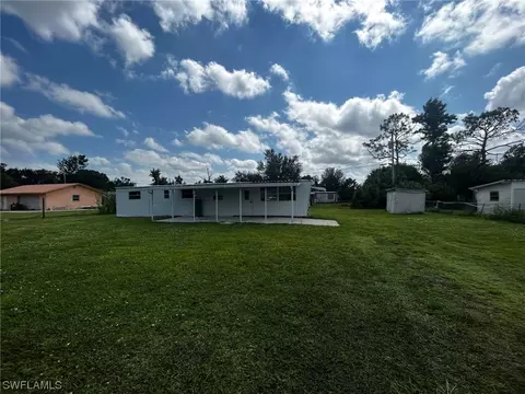 8105 Heck Dr, North Fort Myers, FL 33917