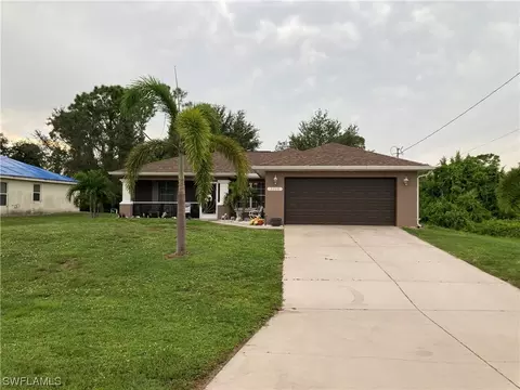 3716 NE 15th Pl, Cape Coral, FL 33909