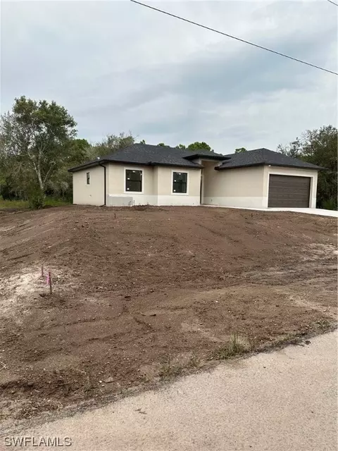 1215 Mcarthur Ave, Lehigh Acres, FL 33972