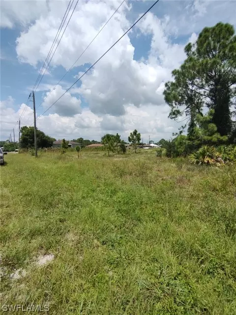 4682-4684 Golfview Blvd, Lehigh Acres, FL 33973