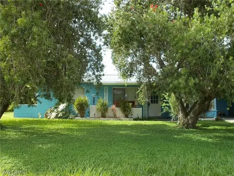 406 E Jersey Rd, Lehigh Acres, FL 33936