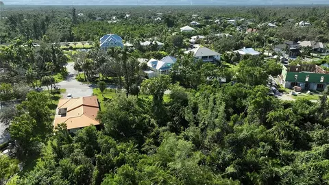 7121 Congdon Rd, Fort Myers, FL 33908