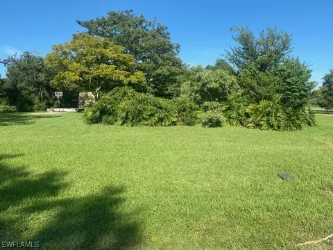 1369 Saddle Ln, Moore Haven, FL 33471 photo 4