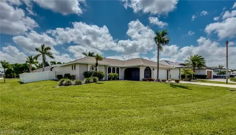 2121 SE 18th Ave, Cape Coral, FL 33990