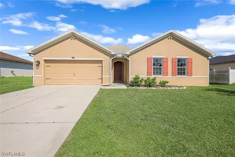 1817 SW 4th Ave, Cape Coral, FL 33991