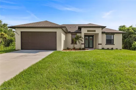 5020 S Peachtree Cir, Labelle, FL 33935
