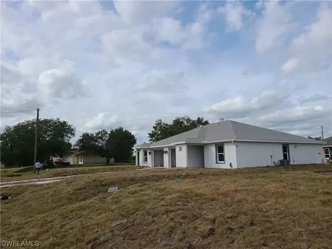 529-531 Piedmont St, Lehigh Acres, FL 33974