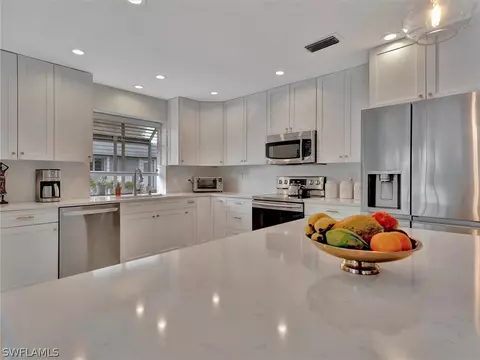 Kitchen - 20601 Fruitful Dr, Estero, FL 33928 photo 3 of 5