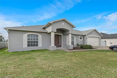 306 SW 13th Ave, Cape Coral, FL 33991