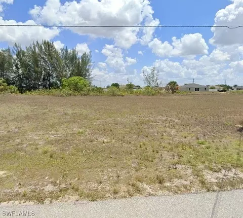 2125 NW 7th Ave, Cape Coral, FL 33993