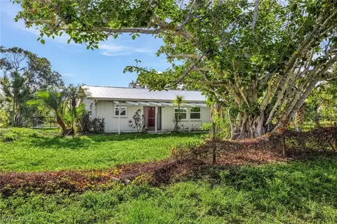 15070 Malabar Dr, Bokeelia, FL 33922