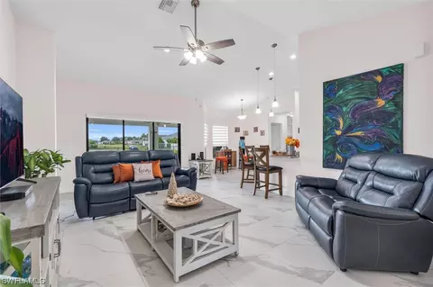 2809 22nd St SW, Lehigh Acres, FL 33976