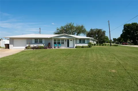 1301 Ellendale Cir, Lehigh Acres, FL 33936