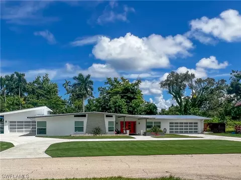 1013 Aqua Ln, Fort Myers, FL 33919