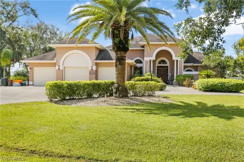 7444 Rene Dr, North Fort Myers, FL 33917