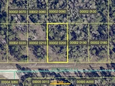 425 Scottsdale St, Lehigh Acres, FL 33974
