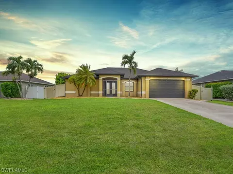 1807 SW 22nd Ln, Cape Coral, FL 33991