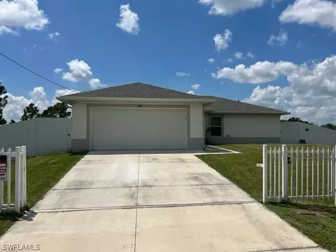844 Portland St E, Lehigh Acres, FL 33974