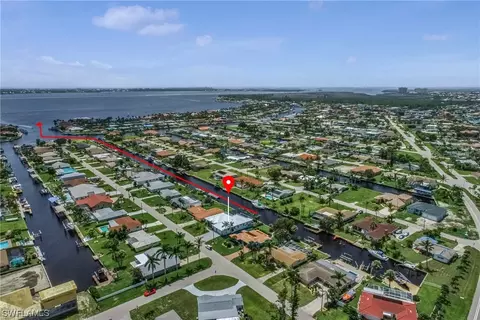 5318 Colonade Ct, Cape Coral, FL 33904
