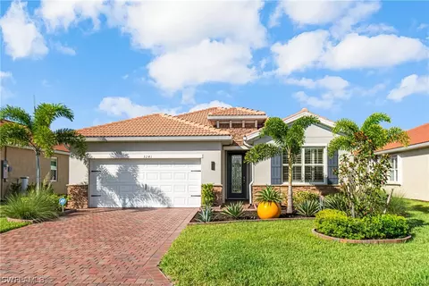 3241 Apple Blossom Dr, Alva, FL 33920